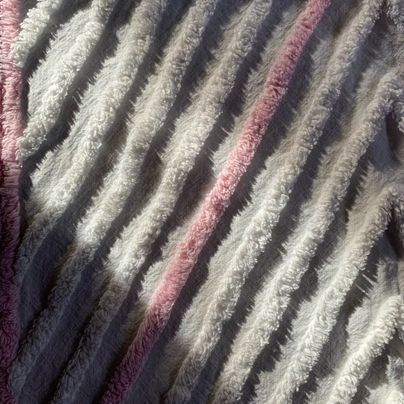 Vintage MCM Chenille Baby Crib blanket throw!  Pink and white! - Picture 2 of 7